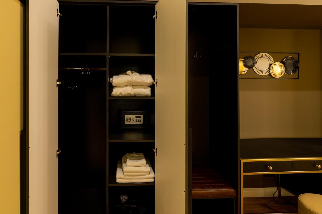 Boutique Hotel Cocosul De Aur Тыргу-Муреш Экстерьер фото
